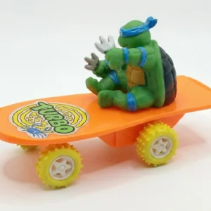 Tortuga ninja leonardo en patineta